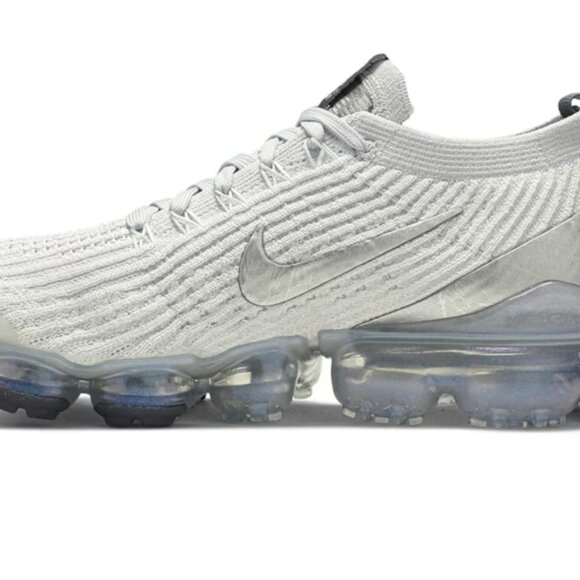Nike Air VaporMax Flyknit 3 'White Reflect Silver' - Picture 4 of 16